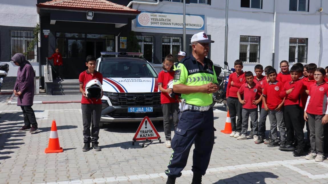 İl Jandarma Trafik Ekiplerinden Öğrencilerimize Motosiklet Güvenliği Eğitimi